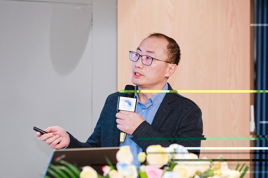 廣東财經大學外國語學院周紅輝教授.jpg