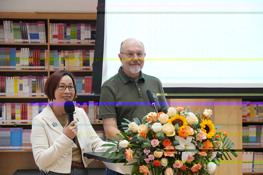 貝佛大學副校長James Verebely緻辭.jpg