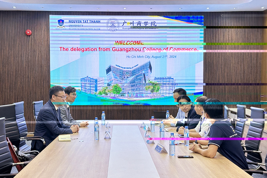 郭航副校長一行走訪阮必成大學.jpg