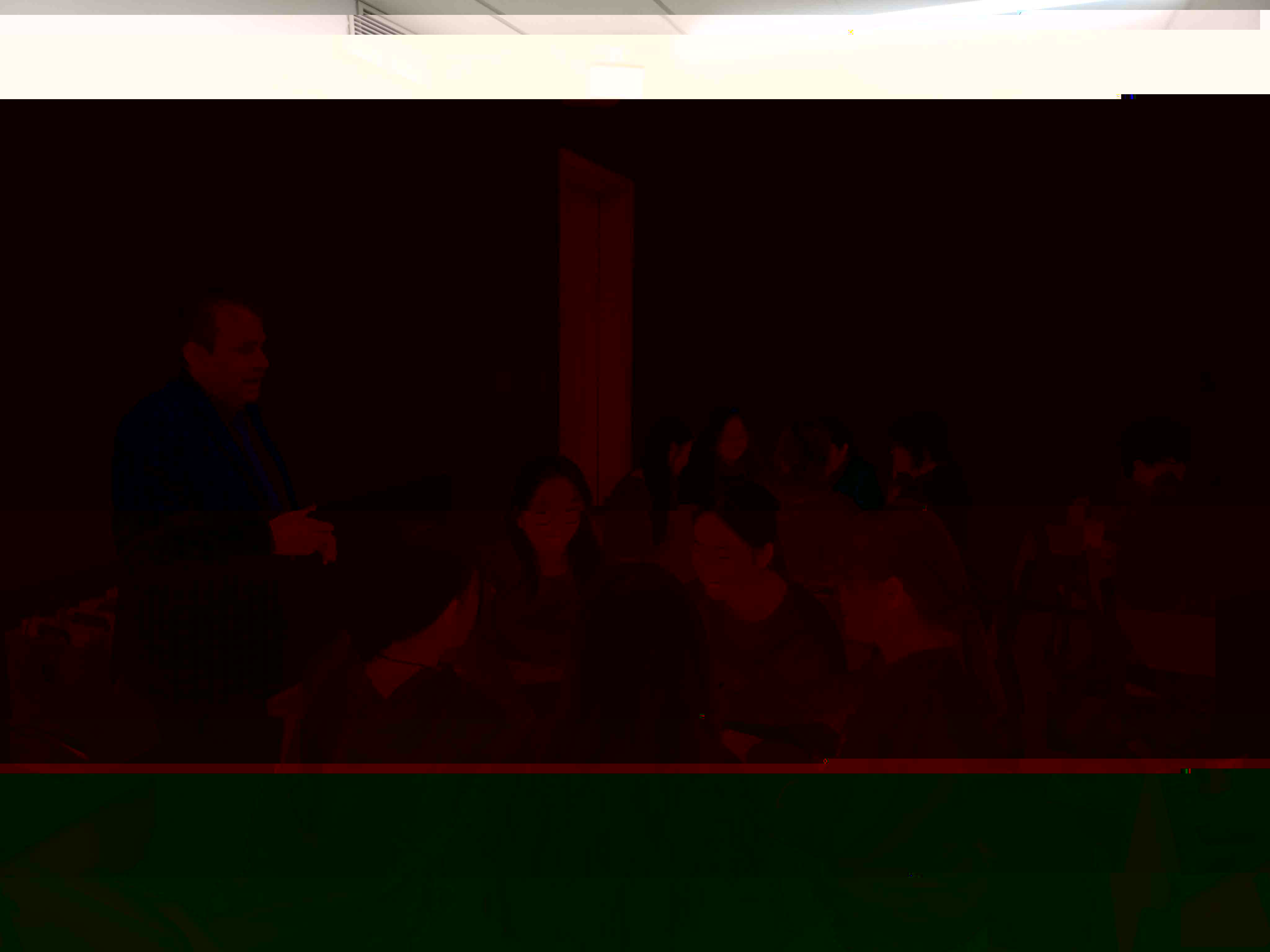 Arun Patil教授引導現場學生優化思考和完善方案.jpg